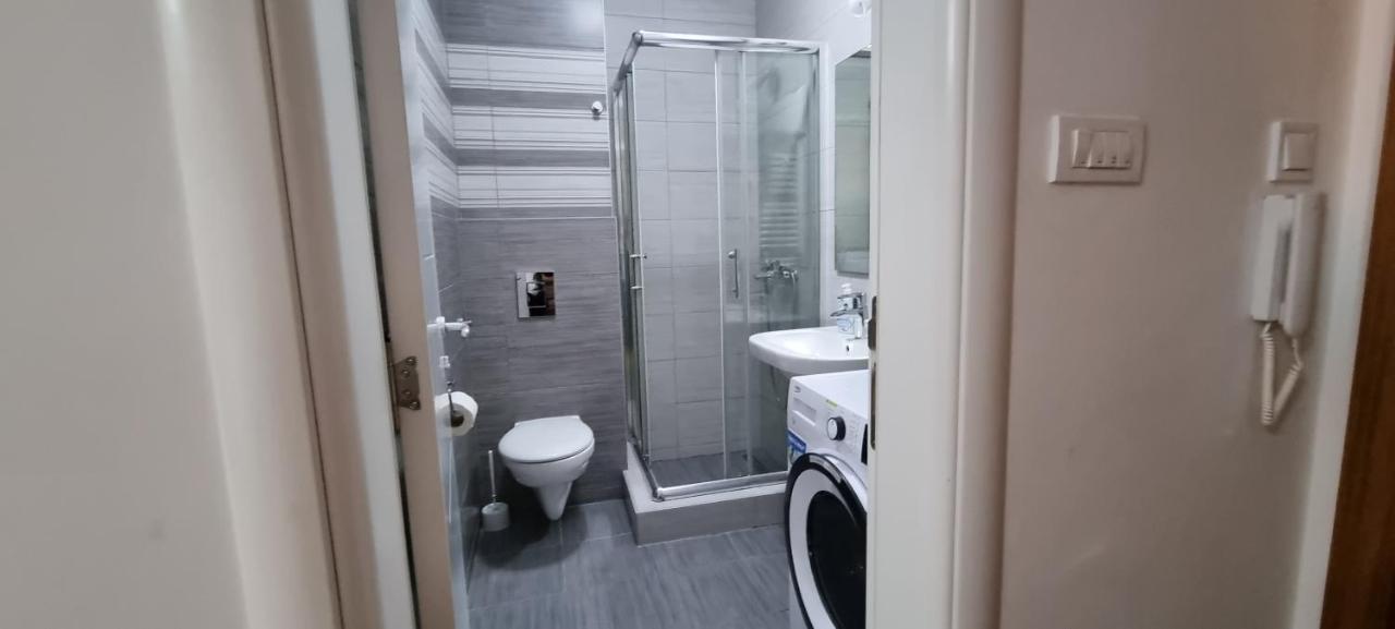 Grove II Apartment = Strict City Centre Нови-Сад Экстерьер фото